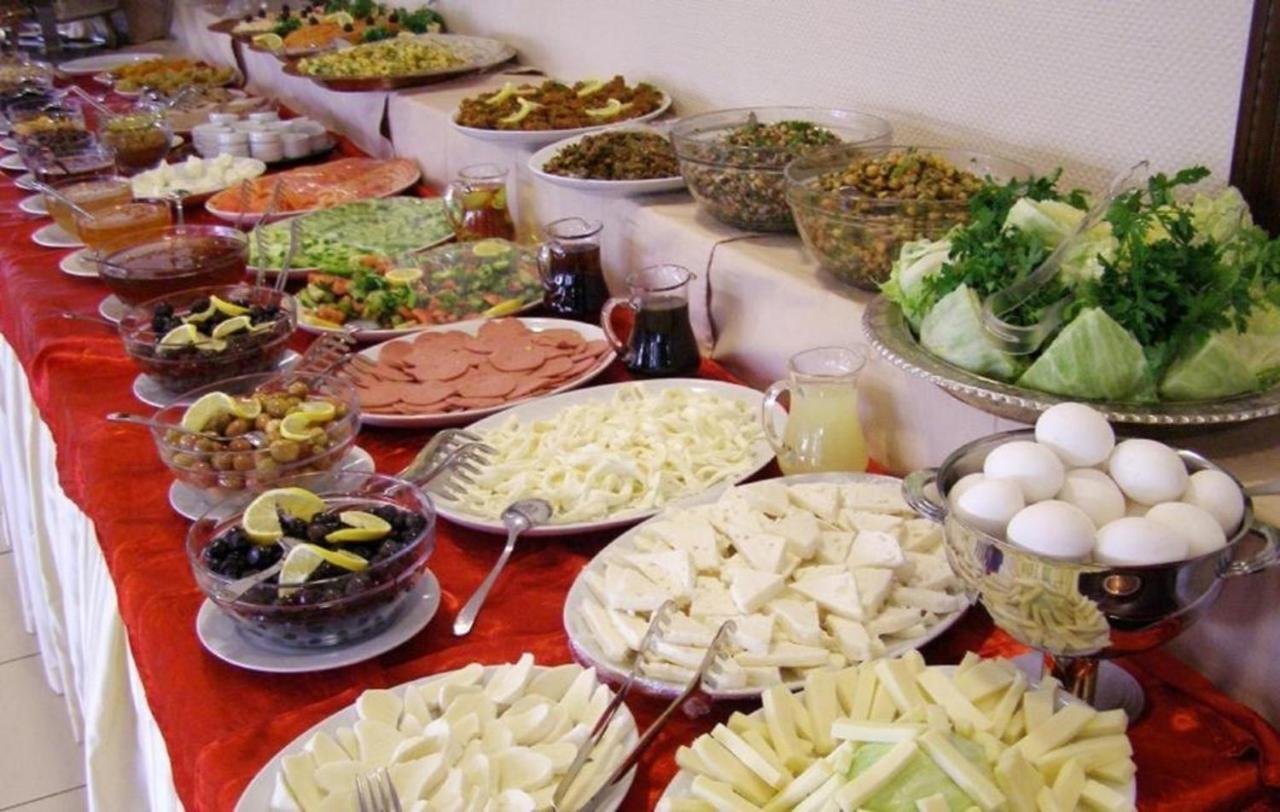Maris Hotel Baku Ngoại thất bức ảnh