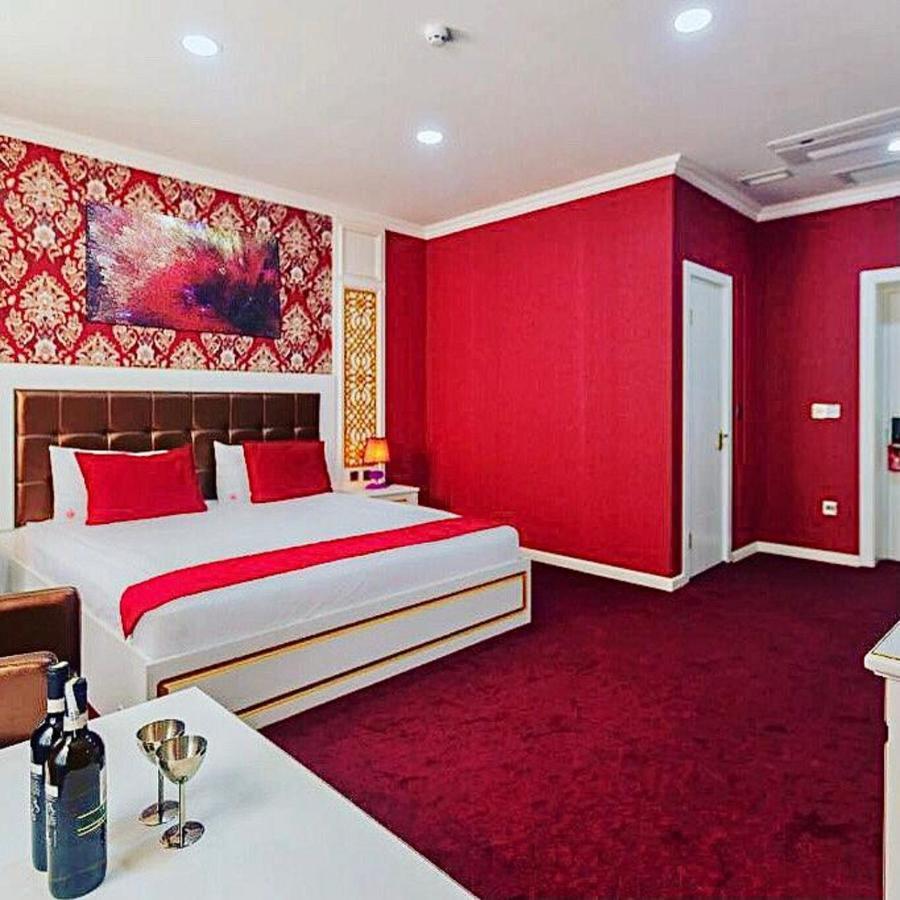 Maris Hotel Baku Ngoại thất bức ảnh