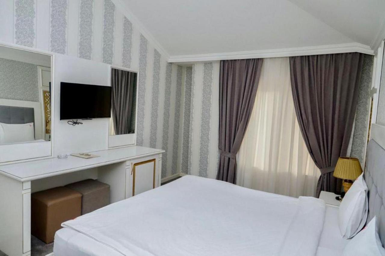 Maris Hotel Baku Ngoại thất bức ảnh