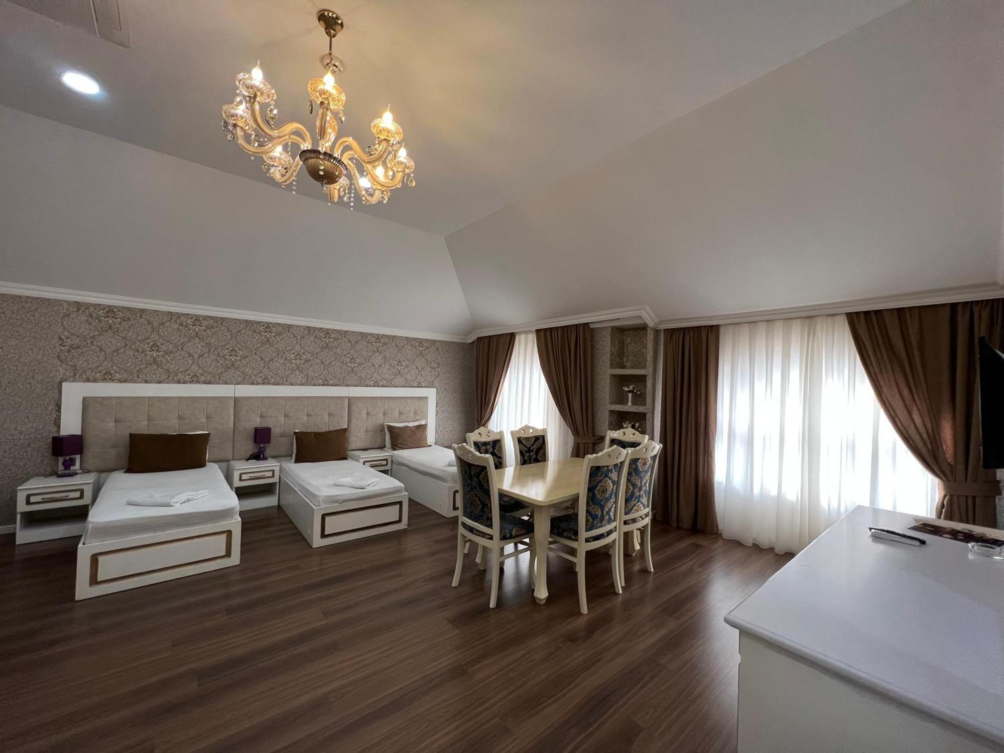 Maris Hotel Baku Ngoại thất bức ảnh