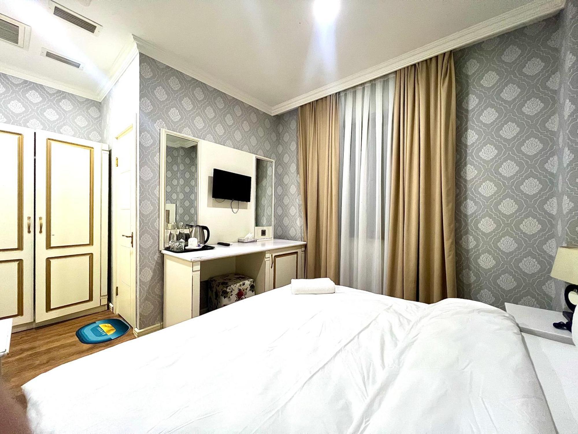 Maris Hotel Baku Ngoại thất bức ảnh