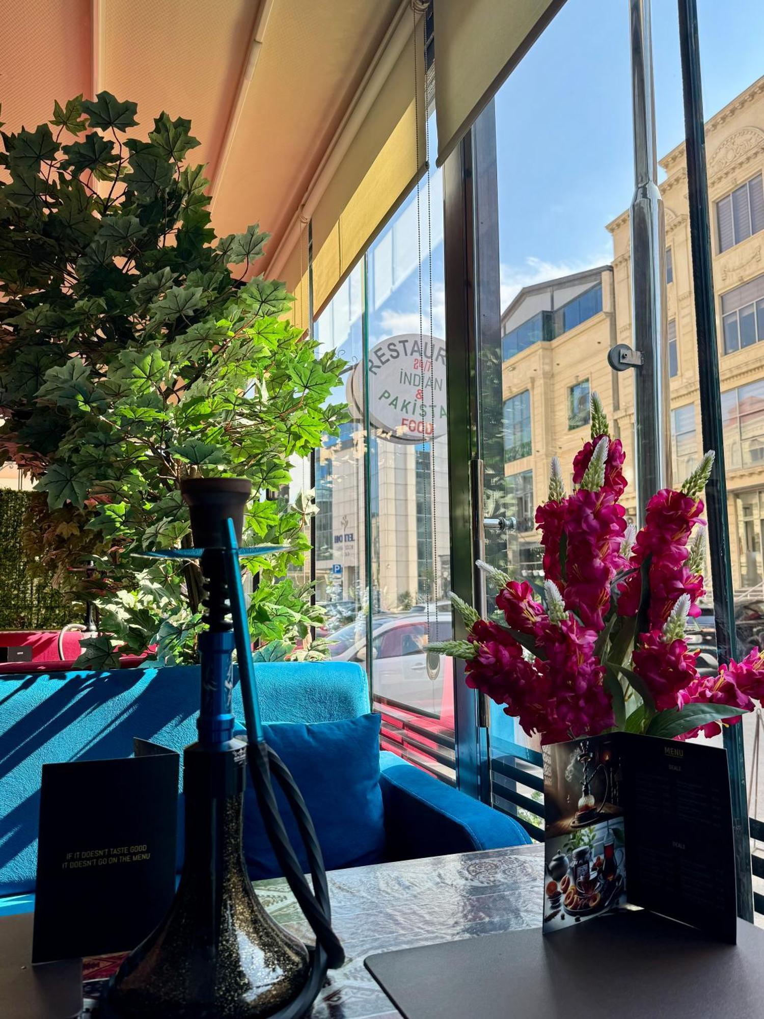 Maris Hotel Baku Ngoại thất bức ảnh