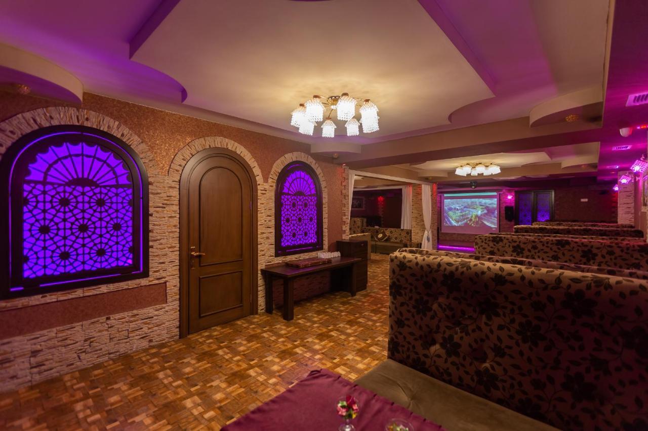 Maris Hotel Baku Ngoại thất bức ảnh