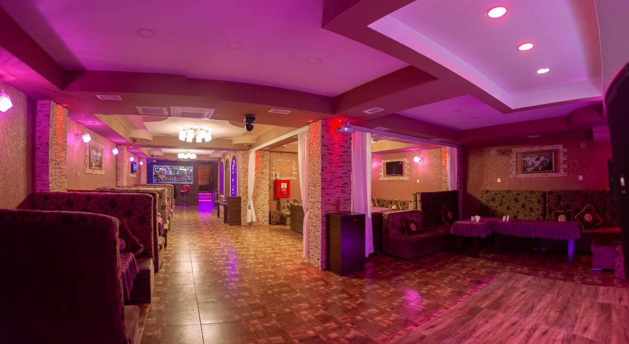 Maris Hotel Baku Ngoại thất bức ảnh